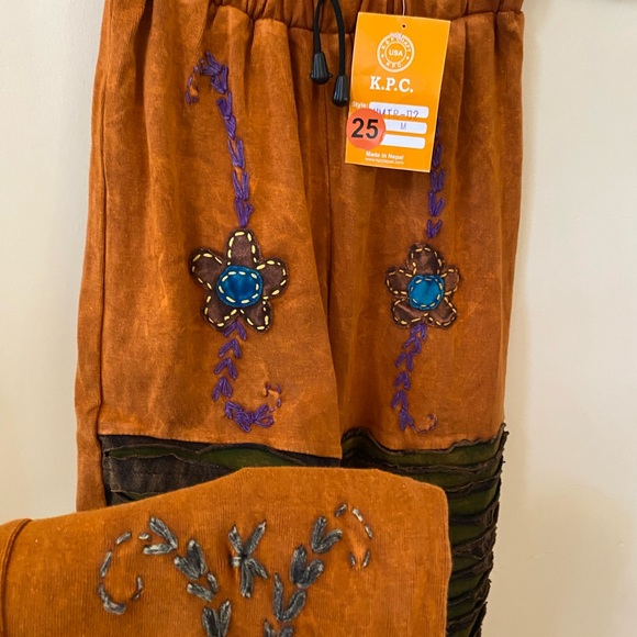 KPC 100% Cotton Boho Embroidered Girls Pants Size M Rust Brown Floral & Appliqué - Picture 5 of 7